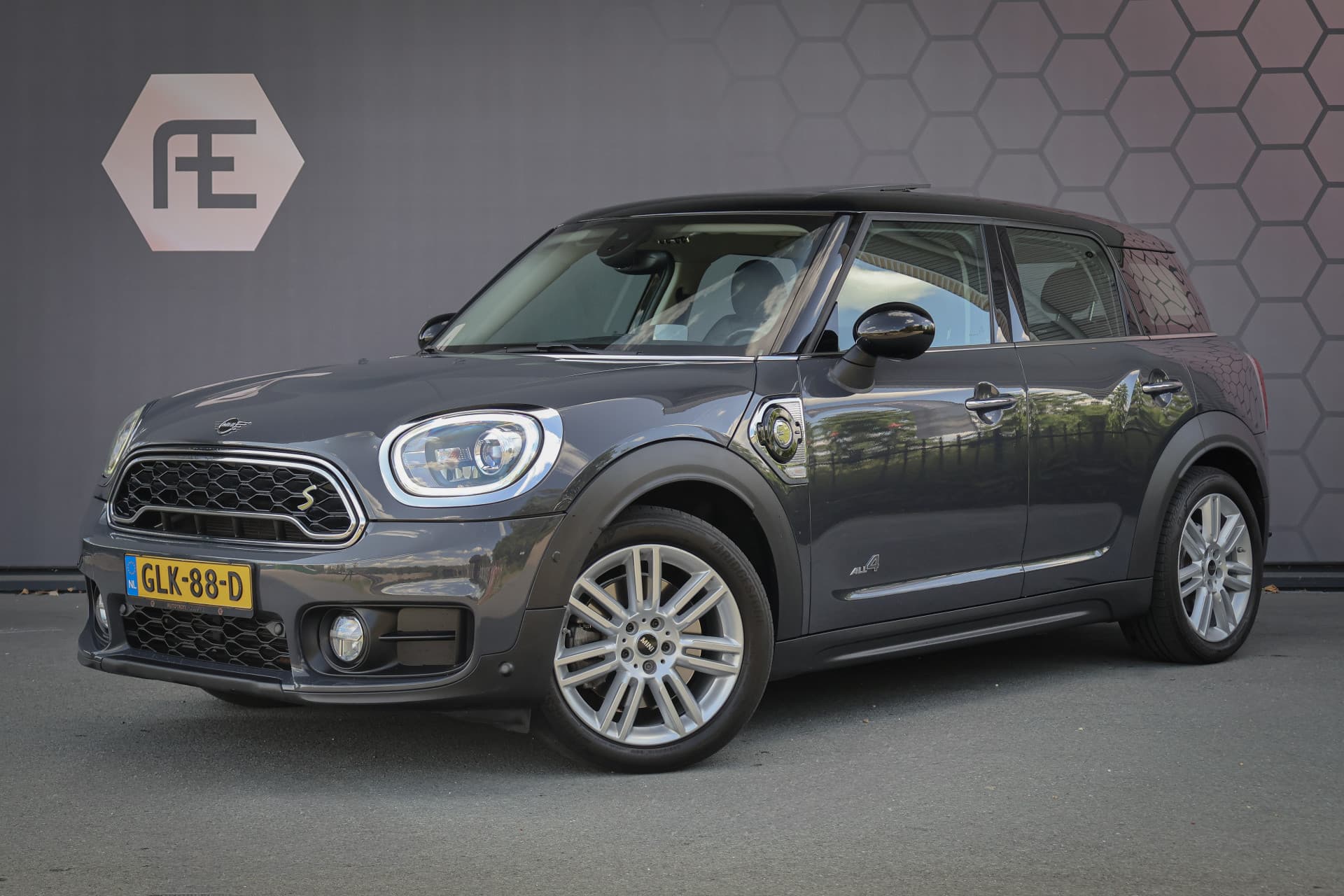 MINI-Countryman
