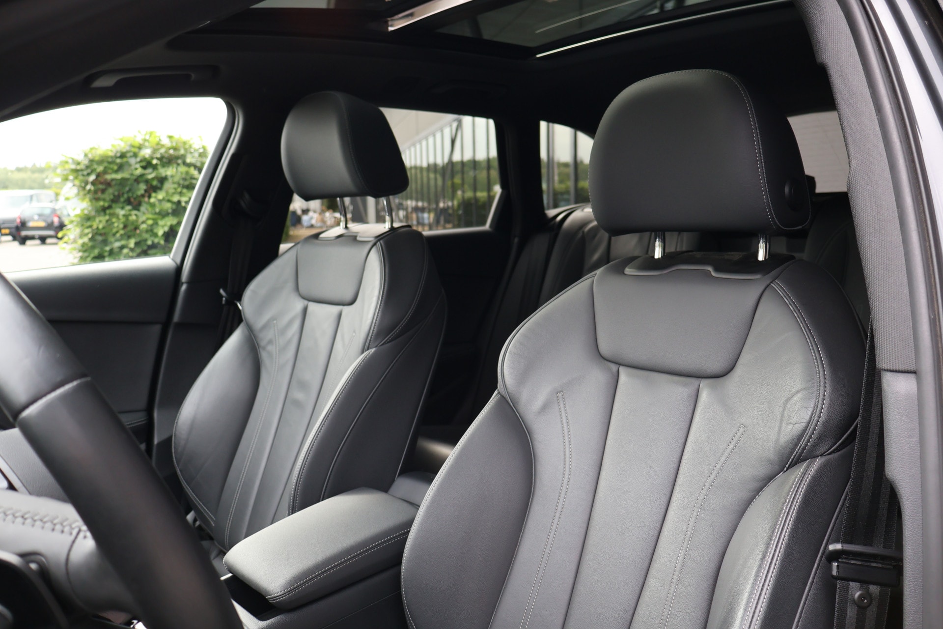 vehicle-image-4