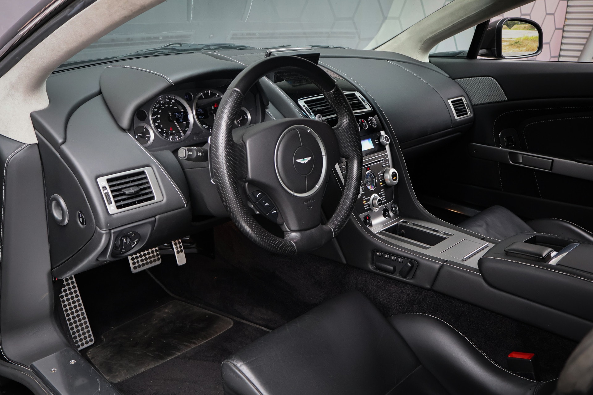 vehicle-image-4
