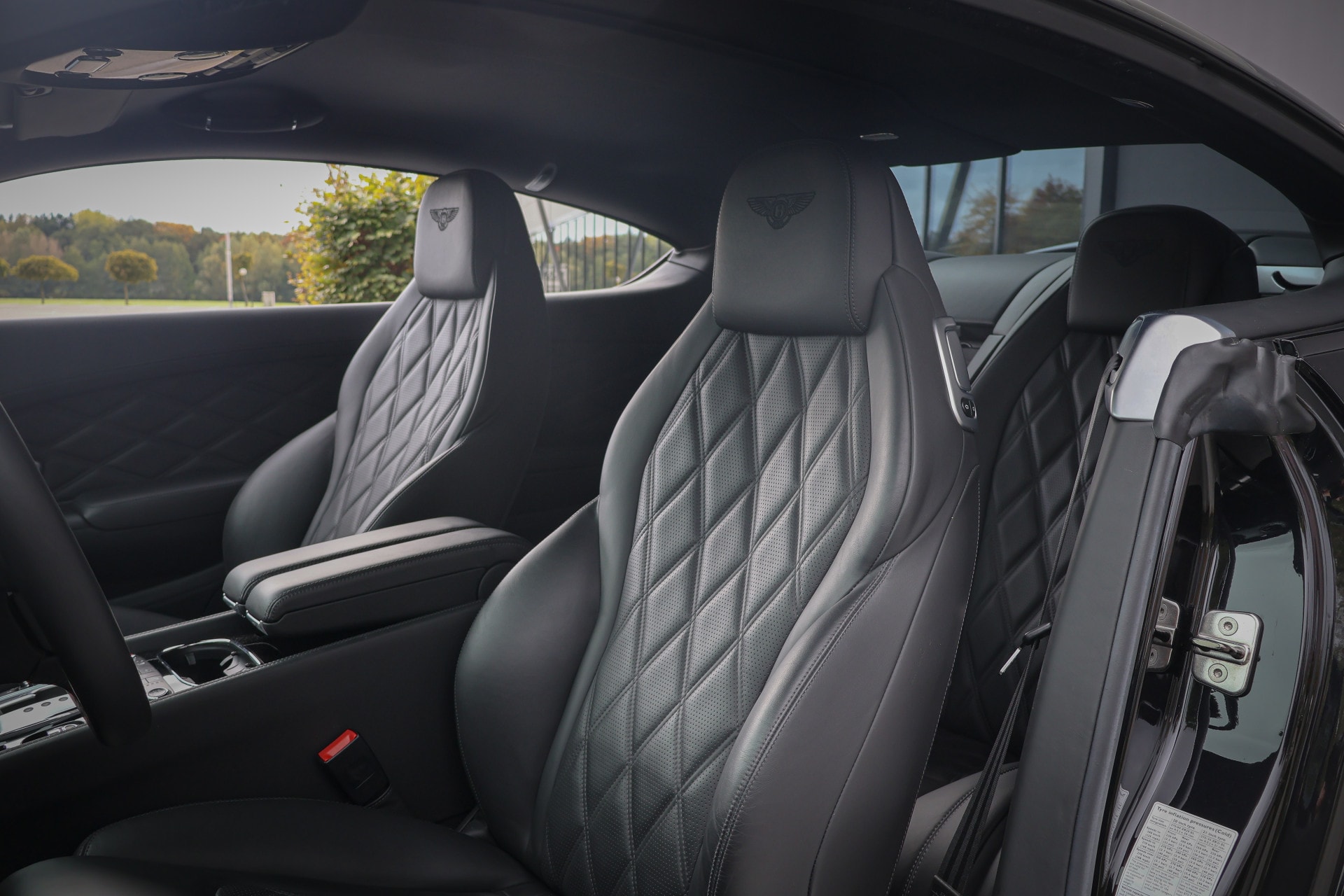 vehicle-image-4