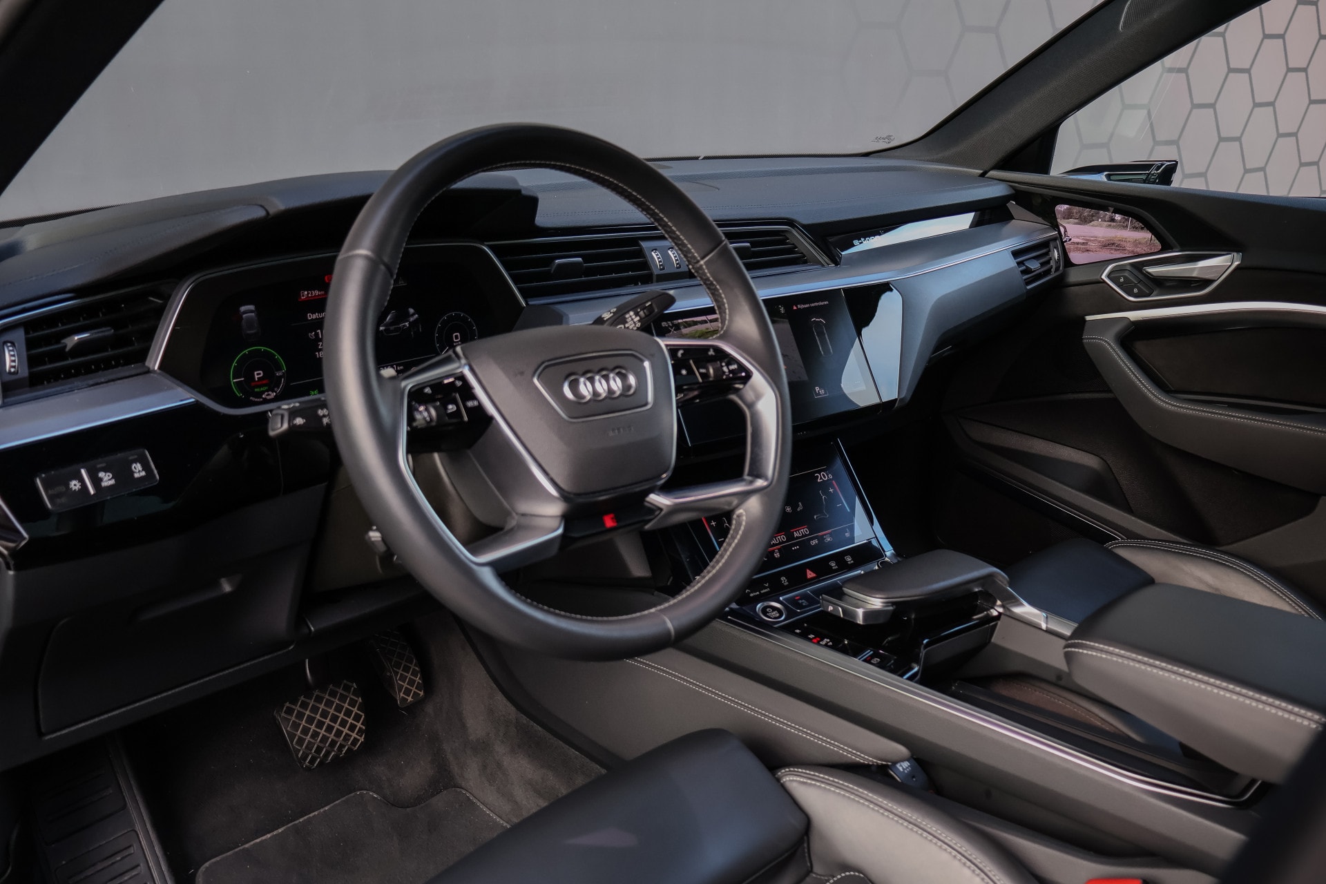 vehicle-image-4