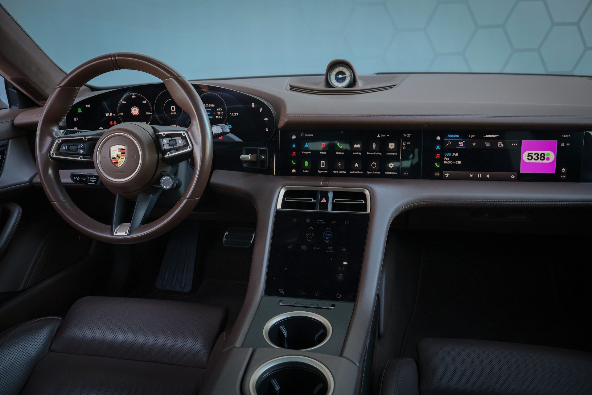 vehicle-image-4