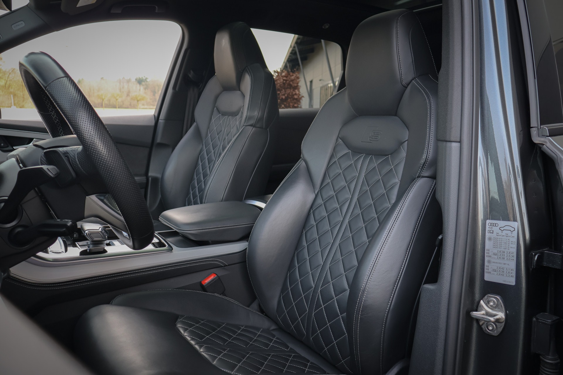 vehicle-image-4