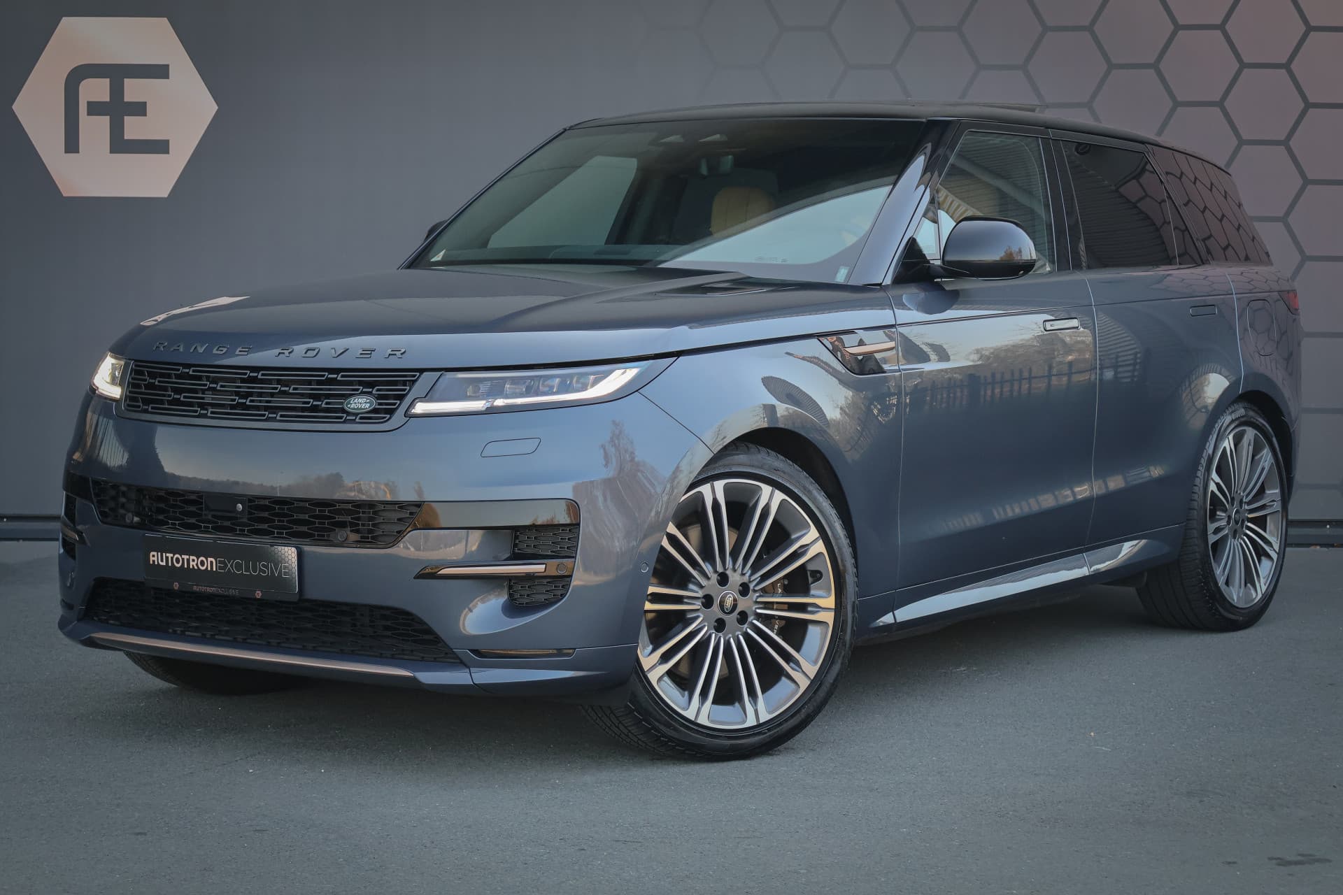 Land Rover-Range Rover Sport