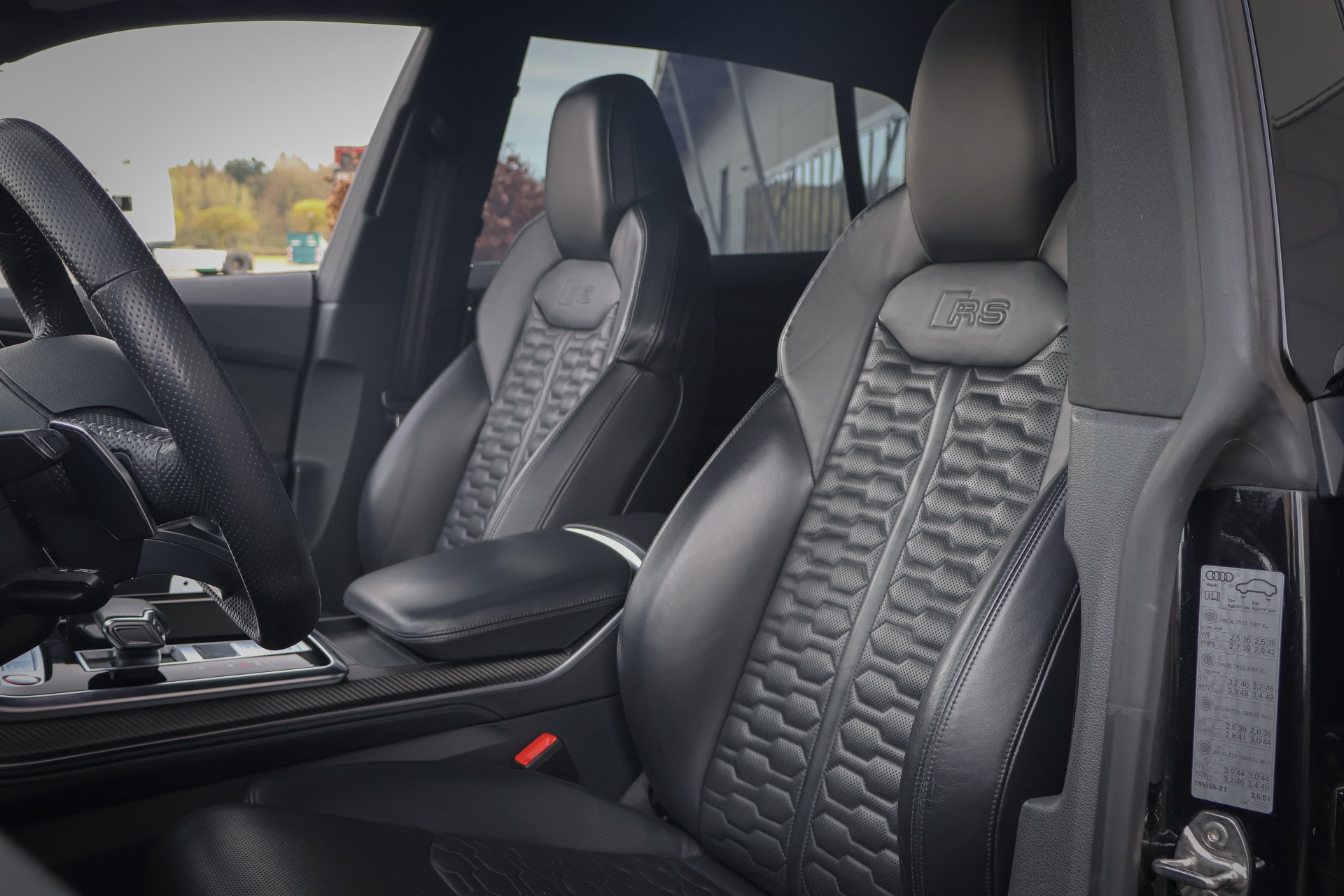 vehicle-image-4