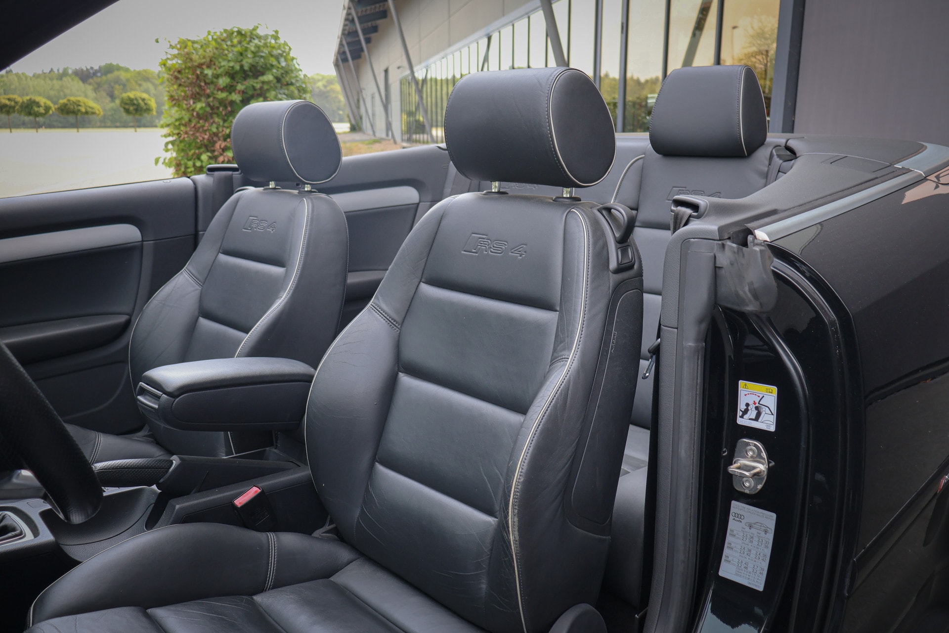 vehicle-image-4