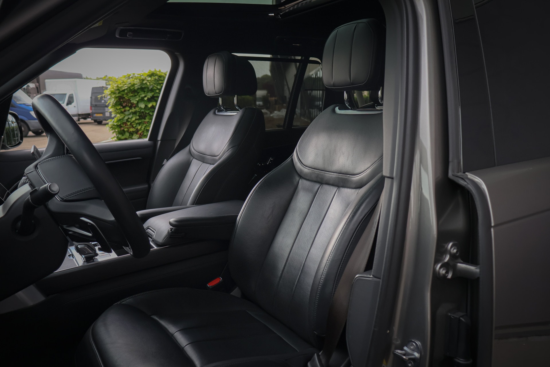 vehicle-image-4