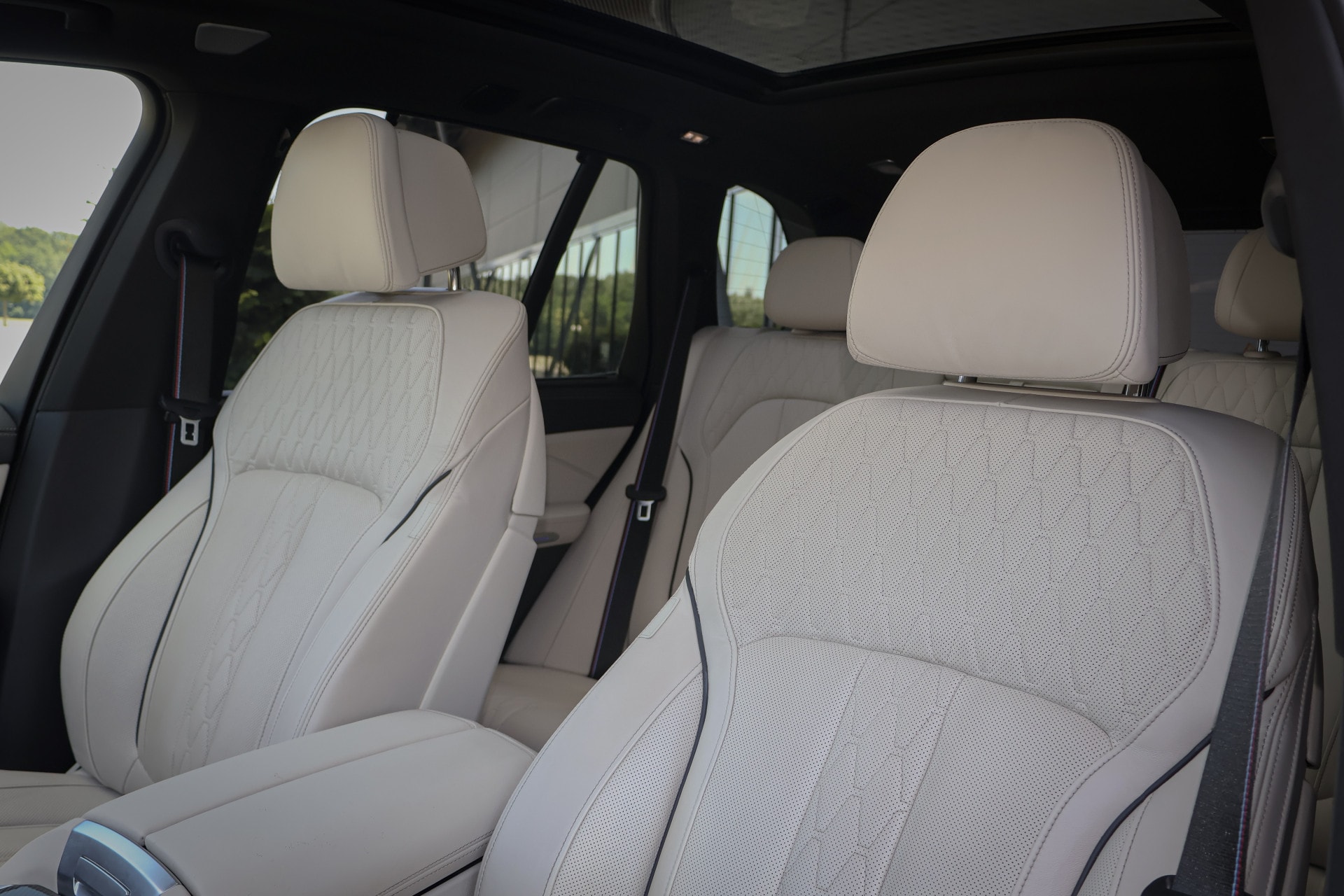 vehicle-image-4