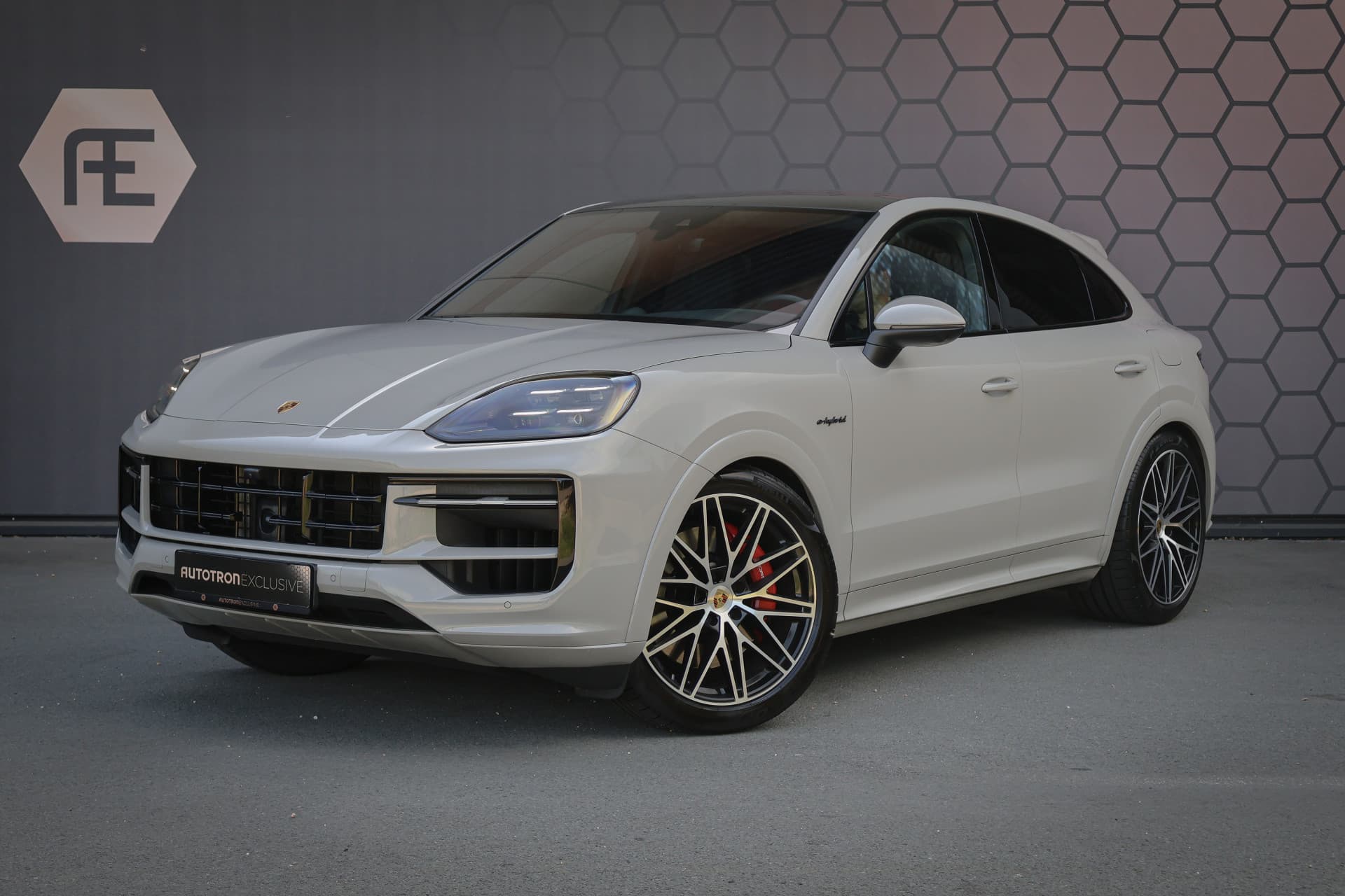 Porsche-Cayenne