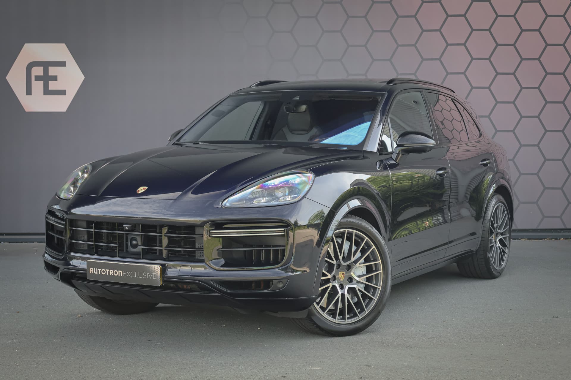 Porsche-Cayenne