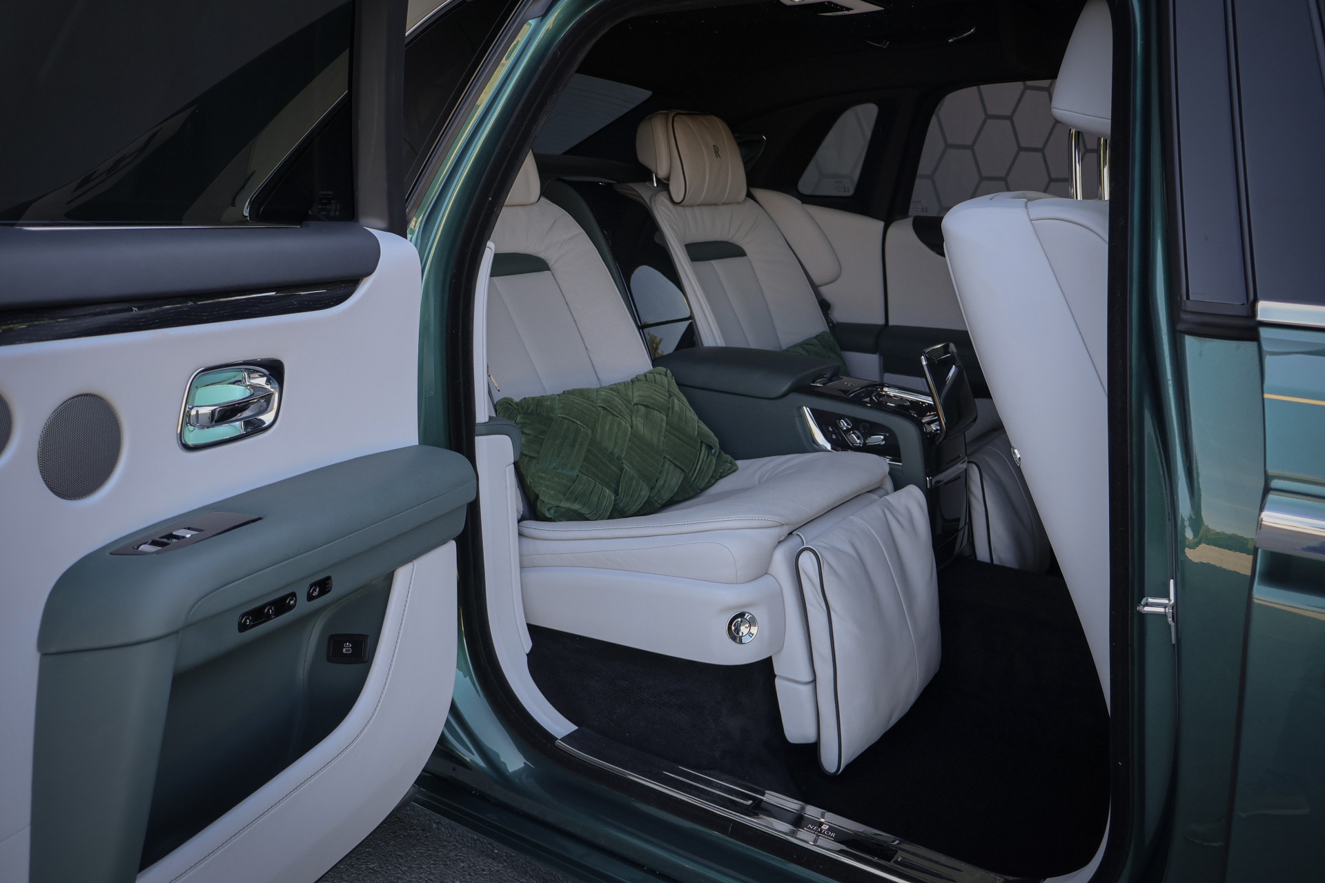 vehicle-image-4