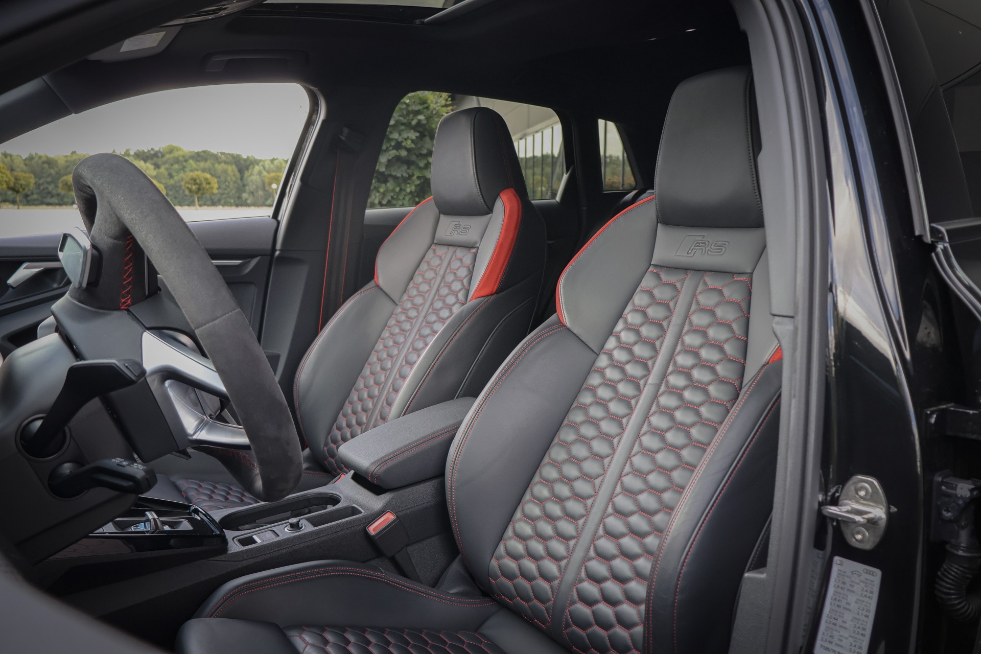 vehicle-image-4