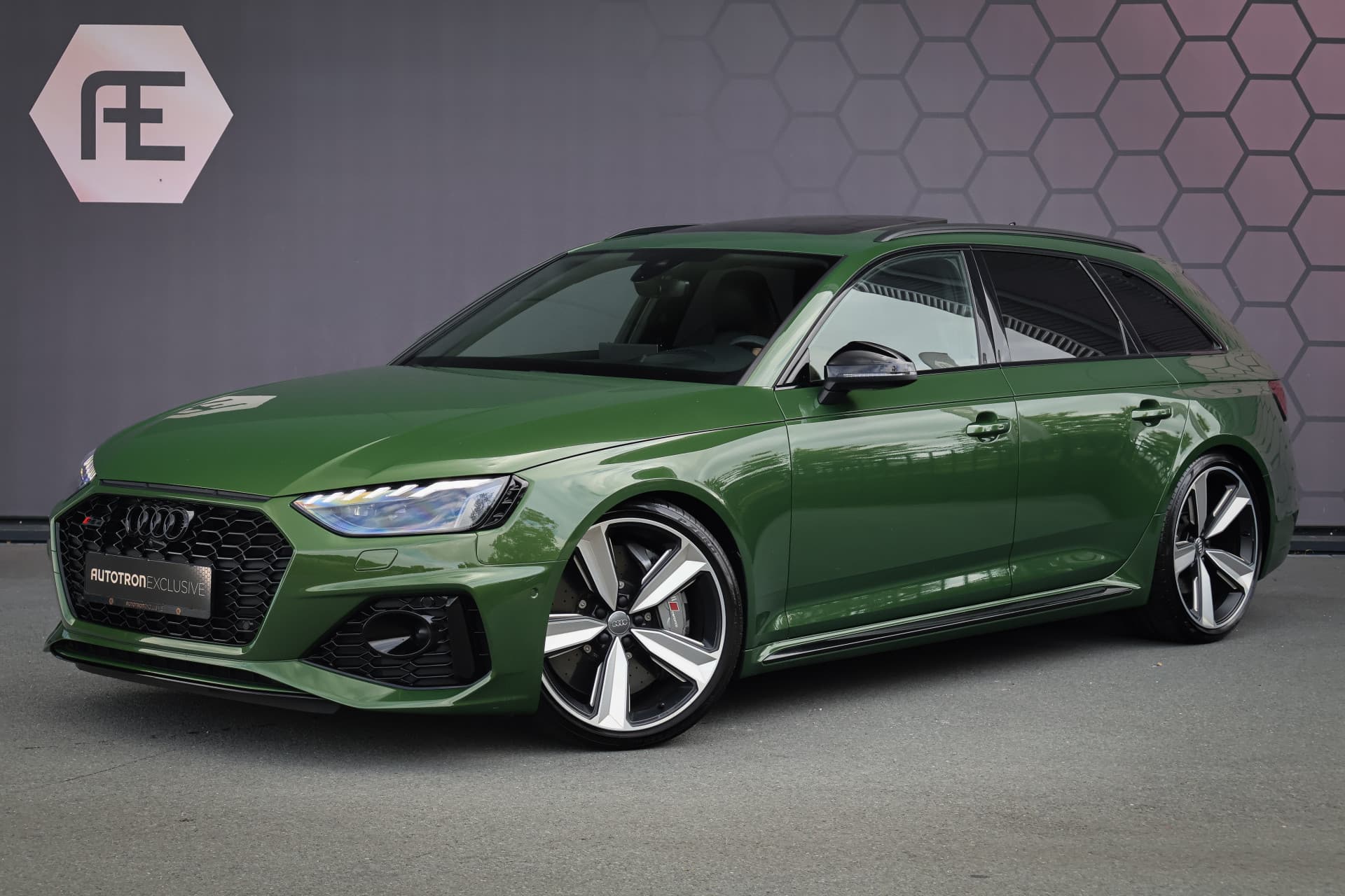 Audi-RS4