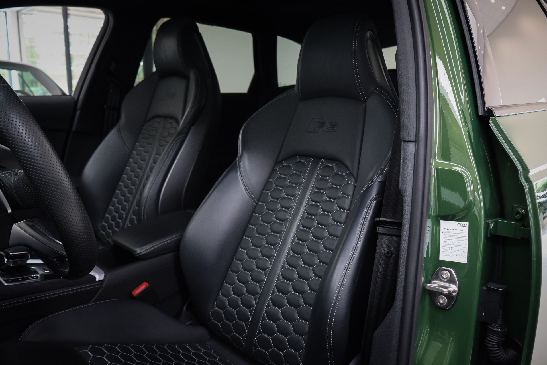 vehicle-image-4