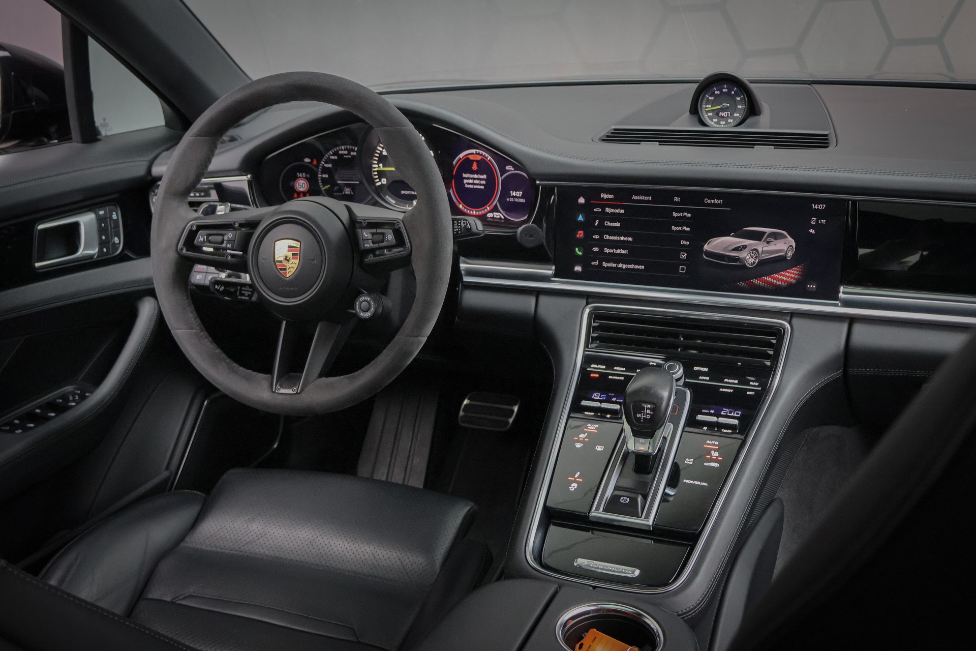 vehicle-image-3